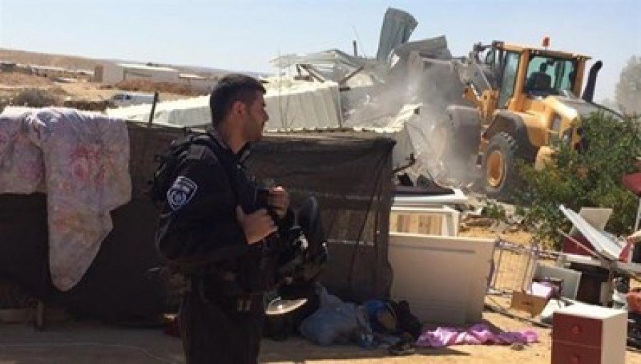 جرافات التدمير الاسرائيلية هدمت العراقيب الصامدة للمرّة 201 
