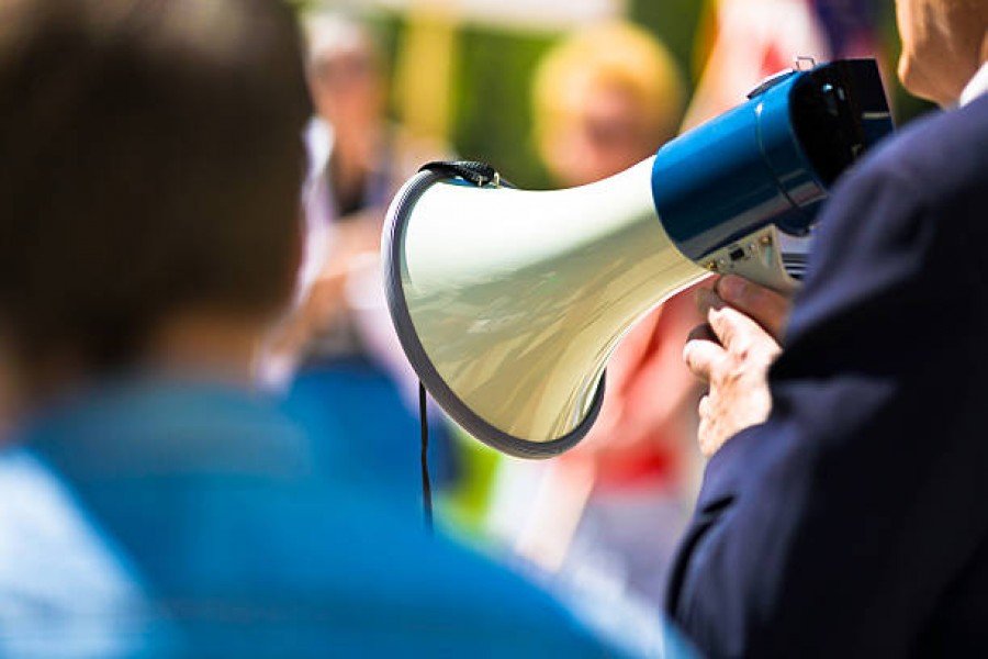 مظاهرة اتحاد المعلمين بمدينة بوفالو في نيويورك: "ماذا نريد؟ عقد جديد"